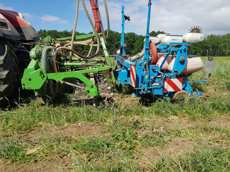 Travaux agricoles semis Neydens